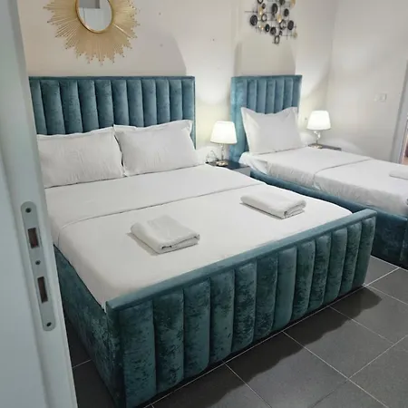 Blue Coast-lovely Located In Lungomare Apartament