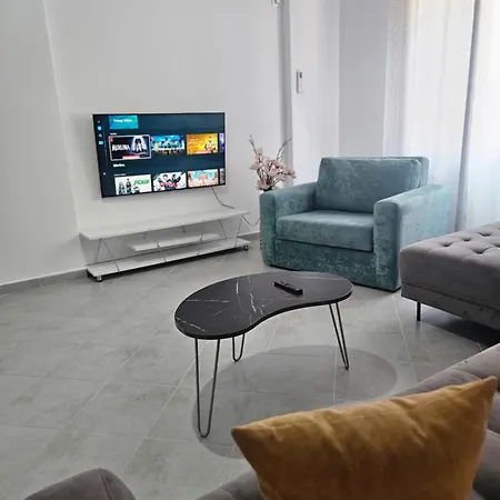 Apartament Blue Coast-lovely Located In Lungomare Wlora