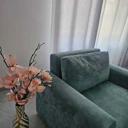 Blue Coast-lovely Located In Lungomare Apartment